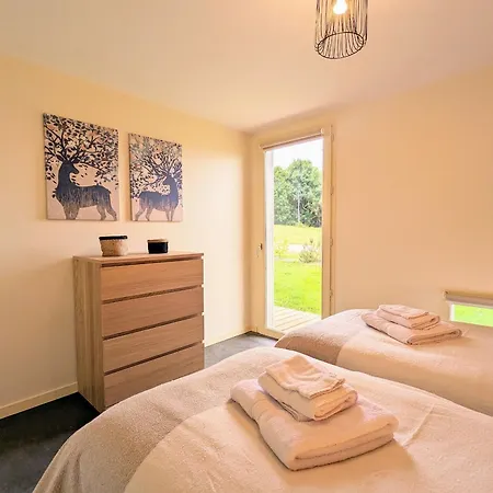 Renove Avec Terrasse, Randonnees Et Activites Culturelles En Haute-loire - Fr-1-582-470 بيت للعطل *