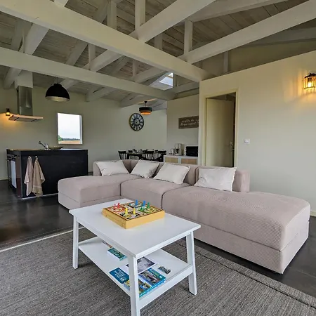 Tatil Evi Renove Avec Terrasse, Randonnees Et Activites Culturelles En Haute-loire - Fr-1-582-470