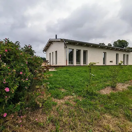 Renove Avec Terrasse, Randonnees Et Activites Culturelles En Haute-loire - Fr-1-582-470 Tatil Evi