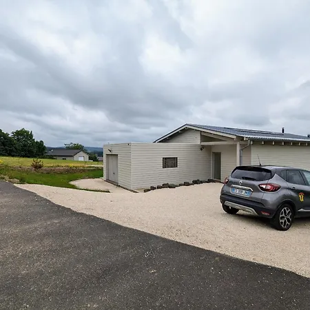 Renove Avec Terrasse, Randonnees Et Activites Culturelles En Haute-loire - Fr-1-582-470 *